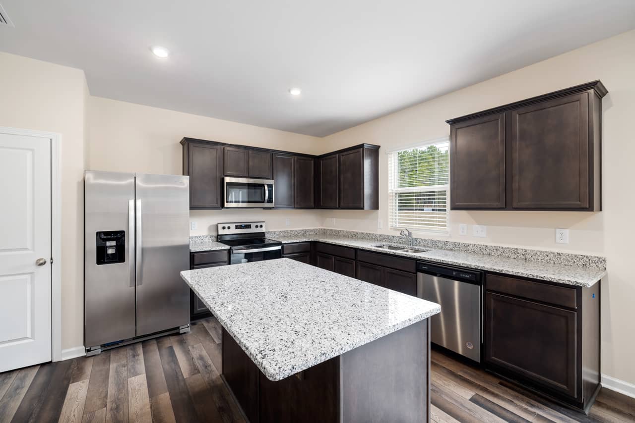 Granite Kitchen Counter - Home Interior Design